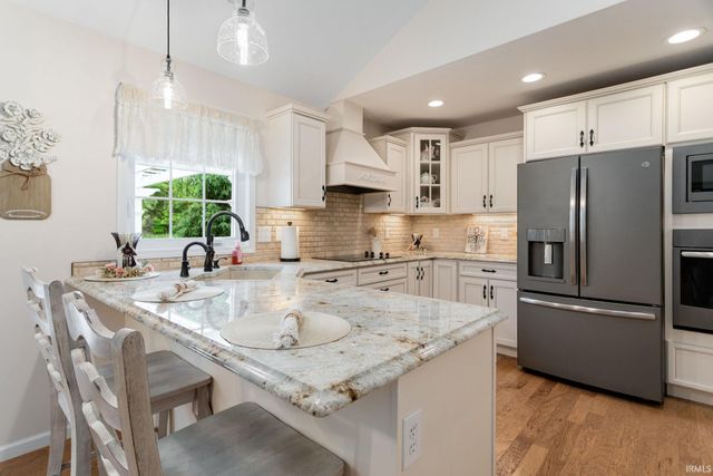 26918 Mc Arthur Court, South Bend, IN 46628