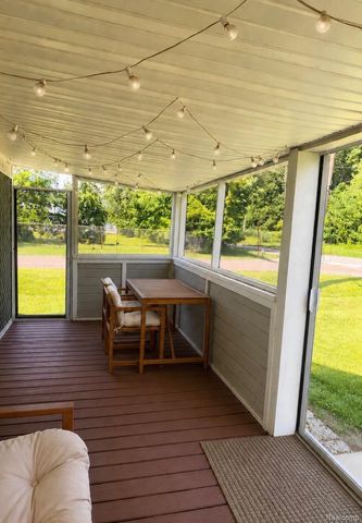 4512 Treadwell Street, Wayne, MI 48184