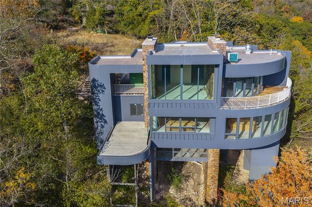 800 Holland Road, Ballwin, MO 63021