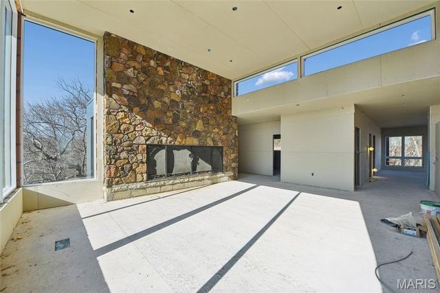 800 Holland Road, Ballwin, MO 63021