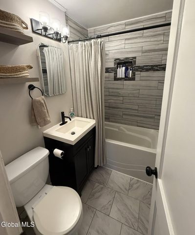 64 Keeler Drive, Albany, NY 12208