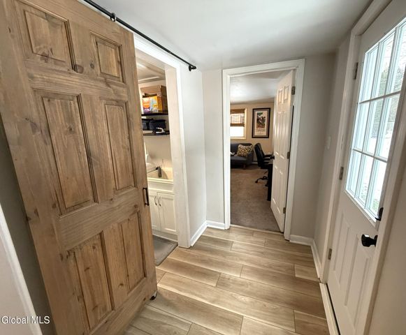 64 Keeler Drive, Albany, NY 12208