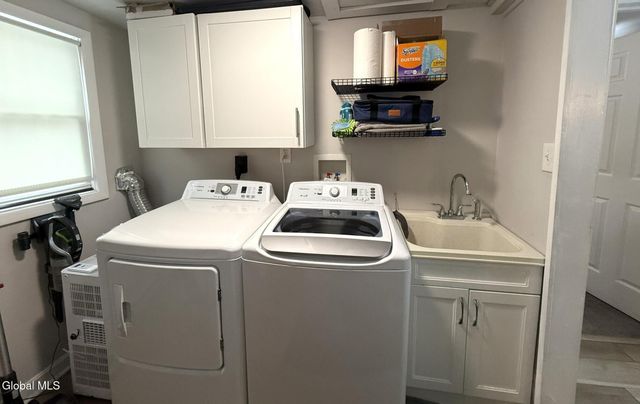 64 Keeler Drive, Albany, NY 12208