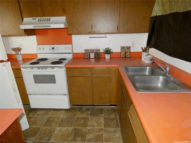 98-1409 Kamahao Street 158, Pearl City, HI 96782