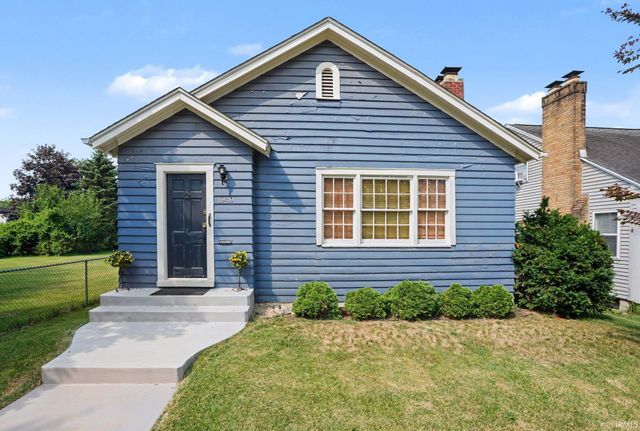 1949 Beverly Place, South Bend, IN 46616
