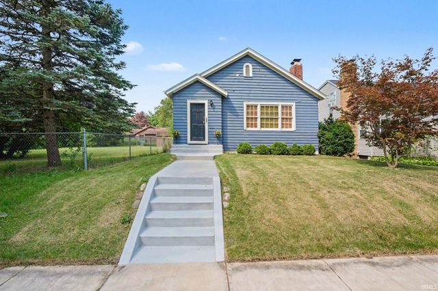 1949 Beverly Place, South Bend, IN 46616
