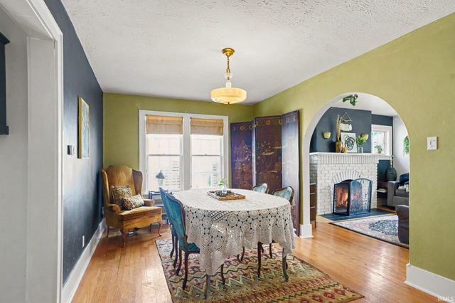 1949 Beverly Place, South Bend, IN 46616