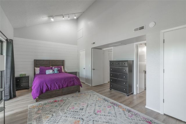 11120 Stratford Drive 205, Oklahoma City, OK 73120