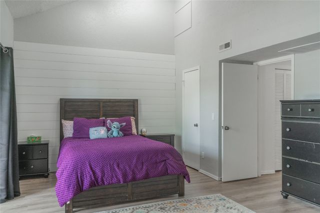 11120 Stratford Drive 205, Oklahoma City, OK 73120