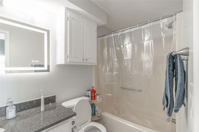 11120 Stratford Drive 205, Oklahoma City, OK 73120