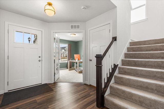 177 Emerald CIRCLE, Saukville, WI 53080