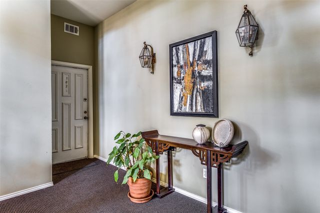 10403 High Hollows Drive 102, Dallas, TX 75230