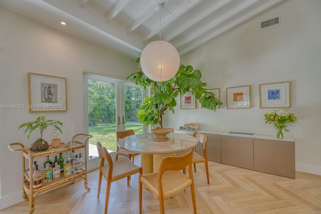 4071 Barbarossa Ave, Miami, FL 33133