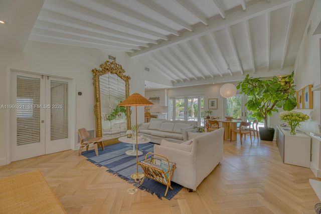 4071 Barbarossa Ave, Miami, FL 33133