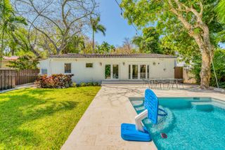 4071 Barbarossa Ave, Miami, FL 33133