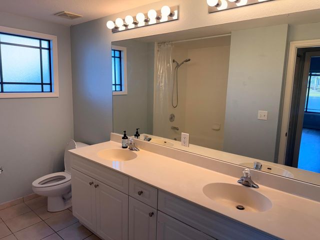 2724 Anzio Court 107, Palm Beach Gardens, FL 33410