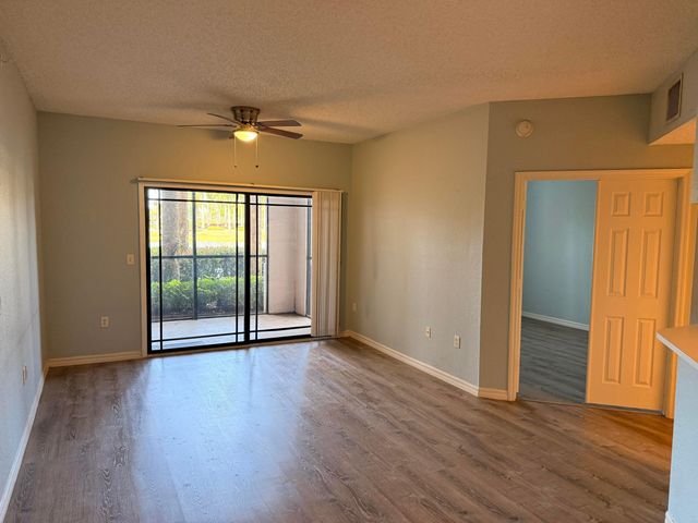 2724 Anzio Court 107, Palm Beach Gardens, FL 33410