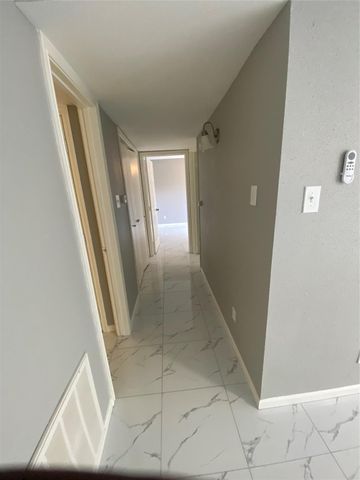 6633 W Airport Boulevard 903, Houston, TX 77035
