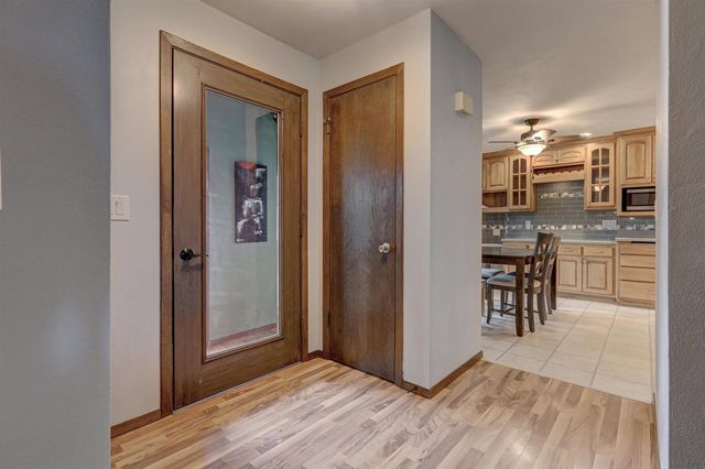 720 INDIANWOOD COURT, Neenah, WI 54956