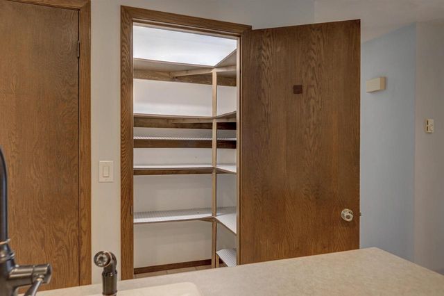 720 INDIANWOOD COURT, Neenah, WI 54956