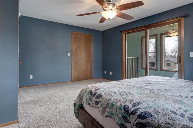 720 INDIANWOOD COURT, Neenah, WI 54956