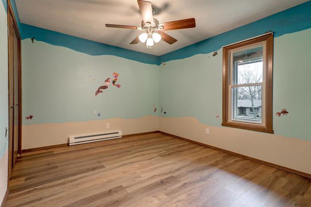 720 INDIANWOOD COURT, Neenah, WI 54956