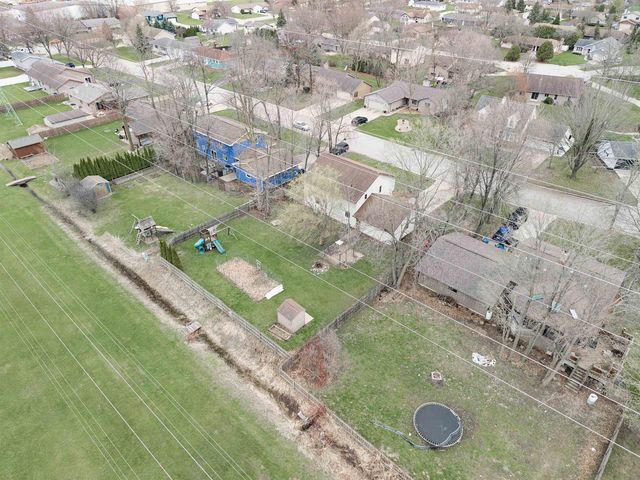 720 INDIANWOOD COURT, Neenah, WI 54956