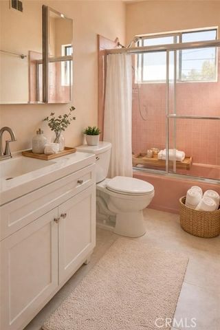 802 Fischer B, Glendale, CA 91205