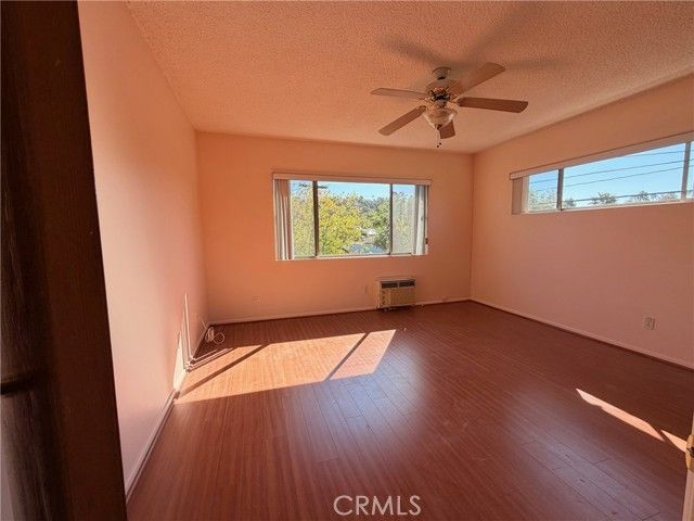 802 Fischer B, Glendale, CA 91205