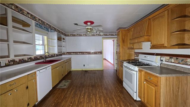 214 Poplar Street, Dardanelle, AR 72834