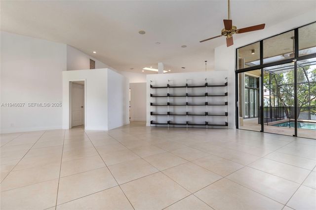 1051 Woodfall Ct, Weston, FL 33326