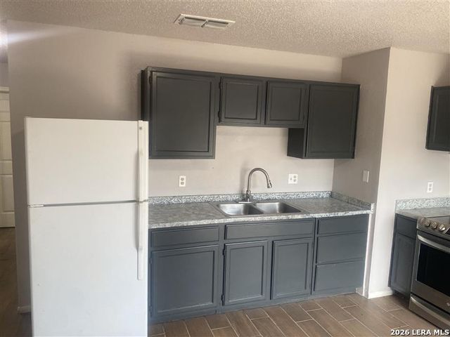 1407 CHURING DR, San Antonio, TX 78245