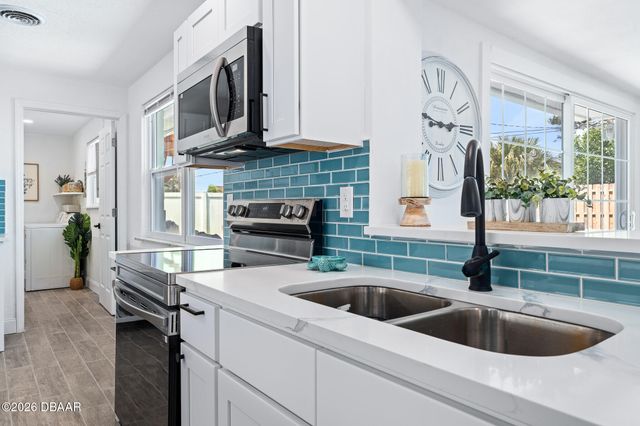 947 N Halifax Drive, Ormond Beach, FL 32176