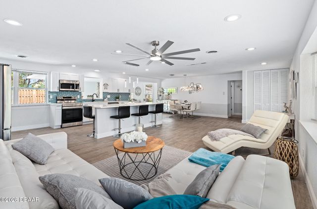 947 N Halifax Drive, Ormond Beach, FL 32176