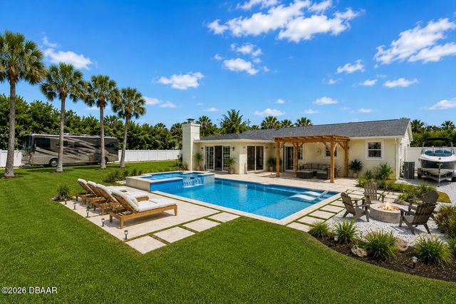 947 N Halifax Drive, Ormond Beach, FL 32176