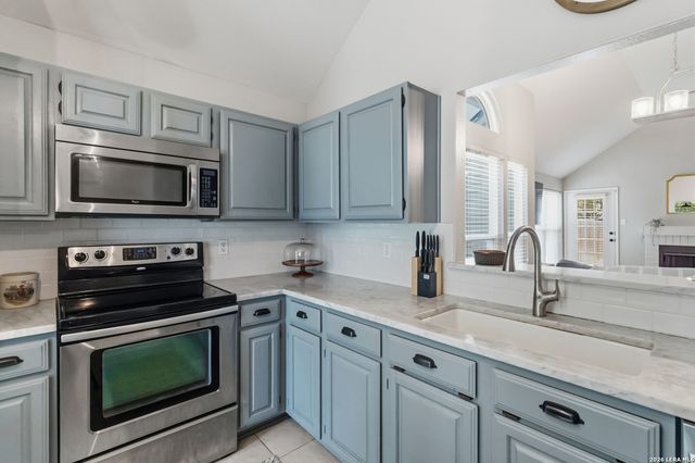 25123 Summit Crk, San Antonio, TX 78258