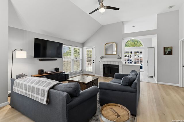 25123 Summit Crk, San Antonio, TX 78258
