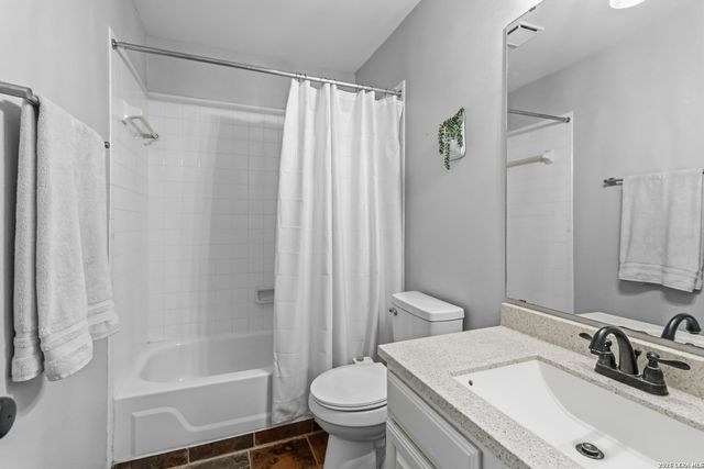 25123 Summit Crk, San Antonio, TX 78258