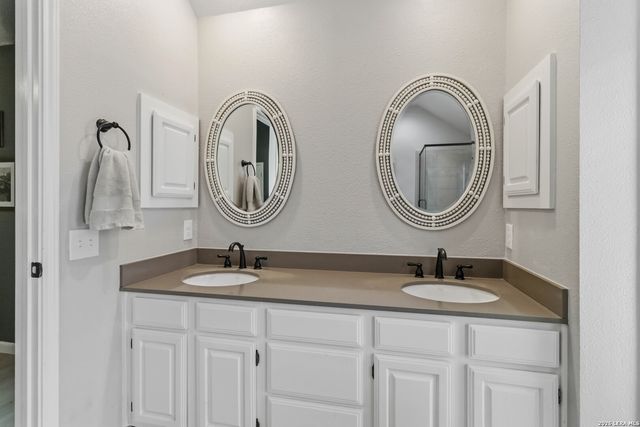 25123 Summit Crk, San Antonio, TX 78258