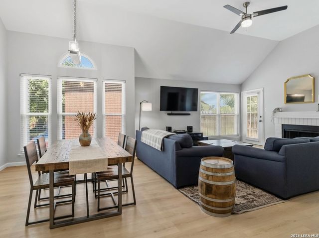 25123 Summit Crk, San Antonio, TX 78258