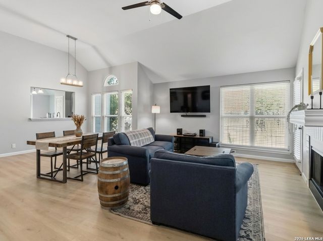 25123 Summit Crk, San Antonio, TX 78258