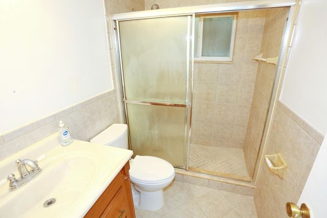 8156 NW 67th Avenue, Tamarac, FL 33321