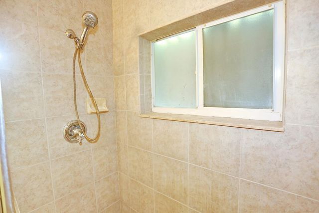 8156 NW 67th Avenue, Tamarac, FL 33321