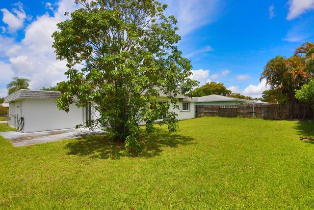 8156 NW 67th Avenue, Tamarac, FL 33321