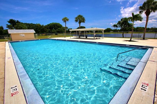 8156 NW 67th Avenue, Tamarac, FL 33321