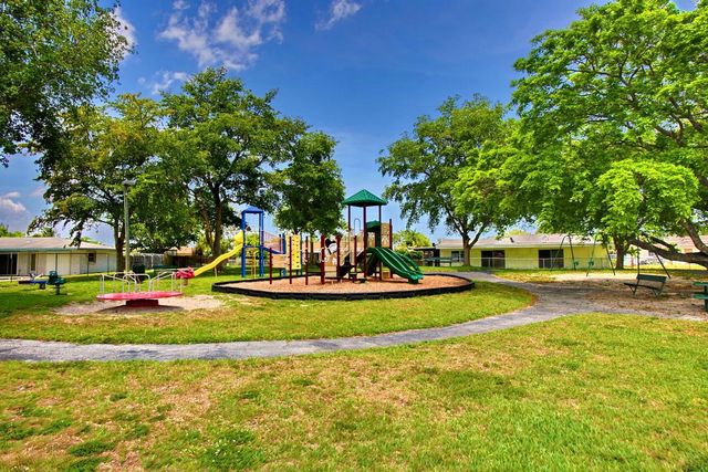 8156 NW 67th Avenue, Tamarac, FL 33321