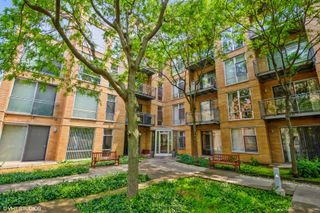 1720 Oak Avenue 611, Evanston, IL 60201
