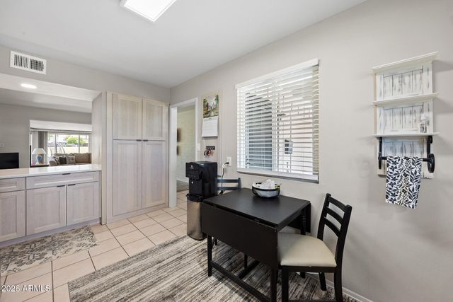 10210 W SNEAD Circle N, Sun City, AZ 85351