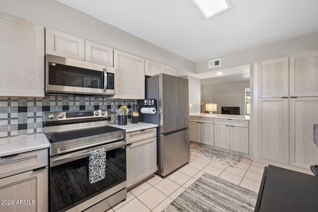 10210 W SNEAD Circle N, Sun City, AZ 85351