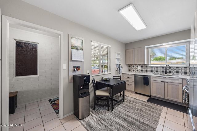 10210 W SNEAD Circle N, Sun City, AZ 85351